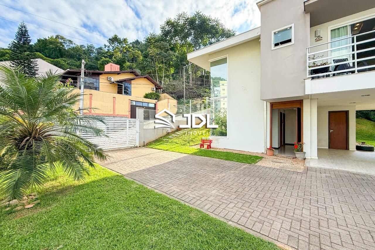 CASA A VENDA NO BAIRRO ITOUPAVA SECA — foto 4