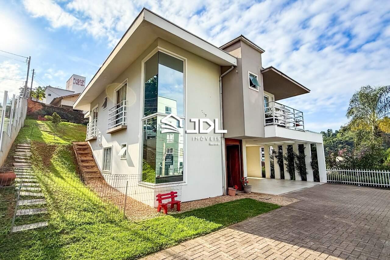 CASA A VENDA NO BAIRRO ITOUPAVA SECA — foto 2