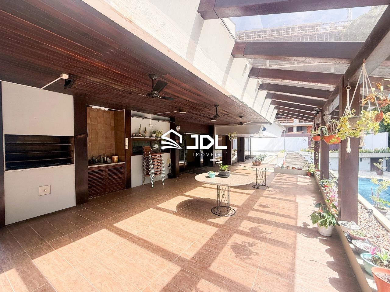 CASA NO CENTRO DE BLUMENAU — foto 4