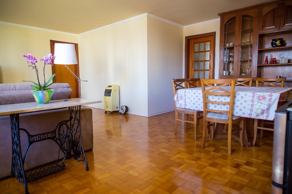 Apartamento à venda no Edifício Pedro Ometto, 3 quartos, sendo 1 suíte, 1 vaga, no bairro Centro em Piracicaba - SP