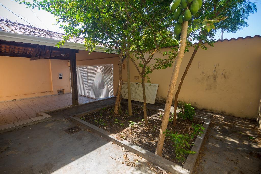 Casa para comprar, 3 quartos, 5 vagas, no bairro Perdizes em Piracicaba - SP