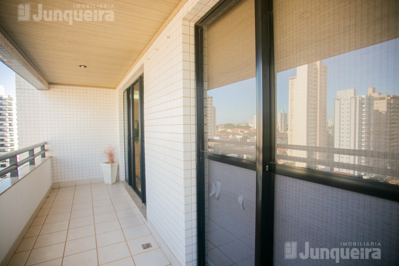 Apartamento à venda no Edifício Maison Cartier, 4 quartos, sendo 3 suítes, 2 vagas, no bairro Centro em Piracicaba - SP