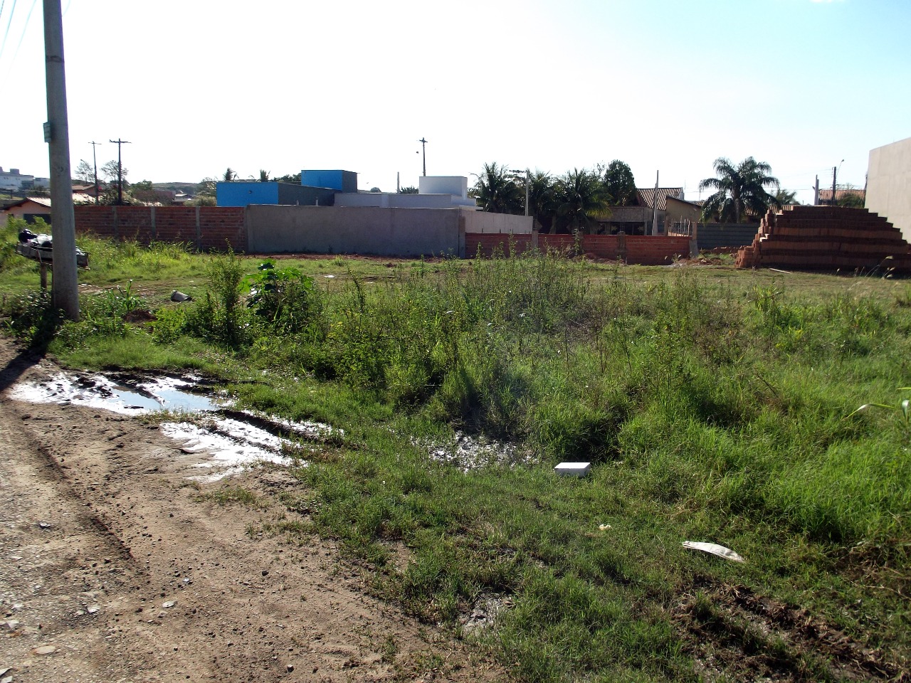 Terreno à venda, no bairro Ondas em Piracicaba - SP