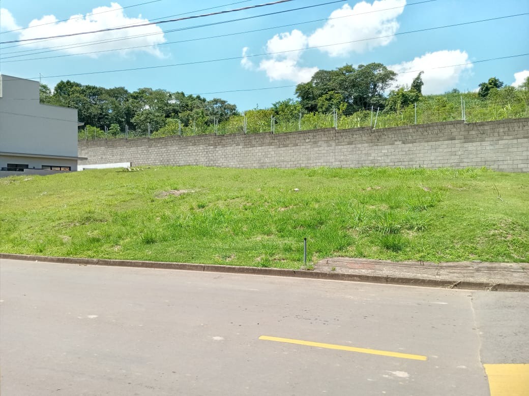 Terreno em Condomínio para comprar, no bairro Ondas em Piracicaba - SP