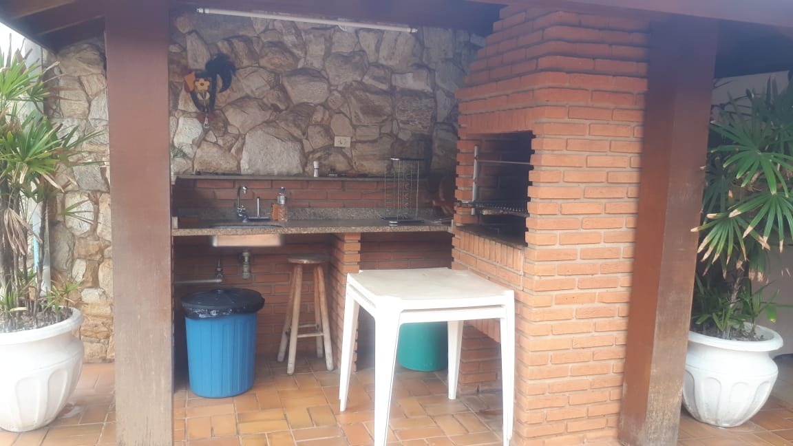 Casa para comprar, 3 quartos, 3 suítes, 4 vagas, no bairro Jardim Elite em Piracicaba - SP