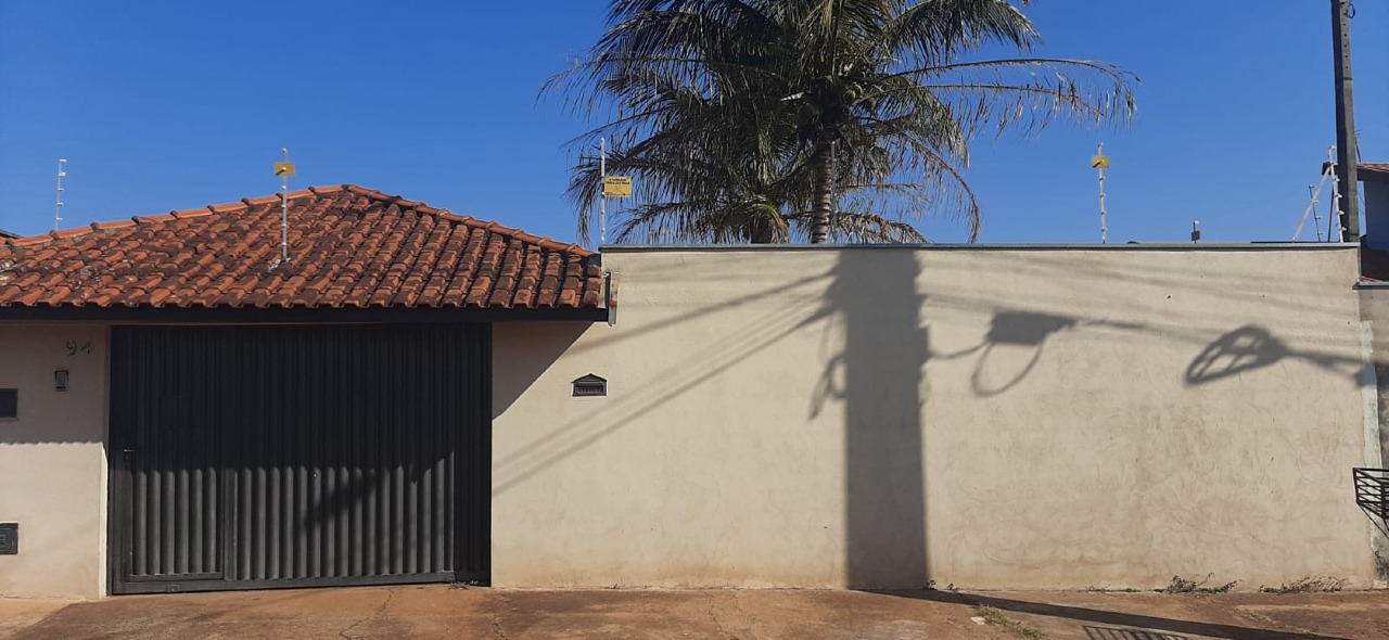 Casa para comprar, 3 quartos, 5 vagas, no bairro Residencial Doutor Jorge Coury em Rio das Pedras - SP