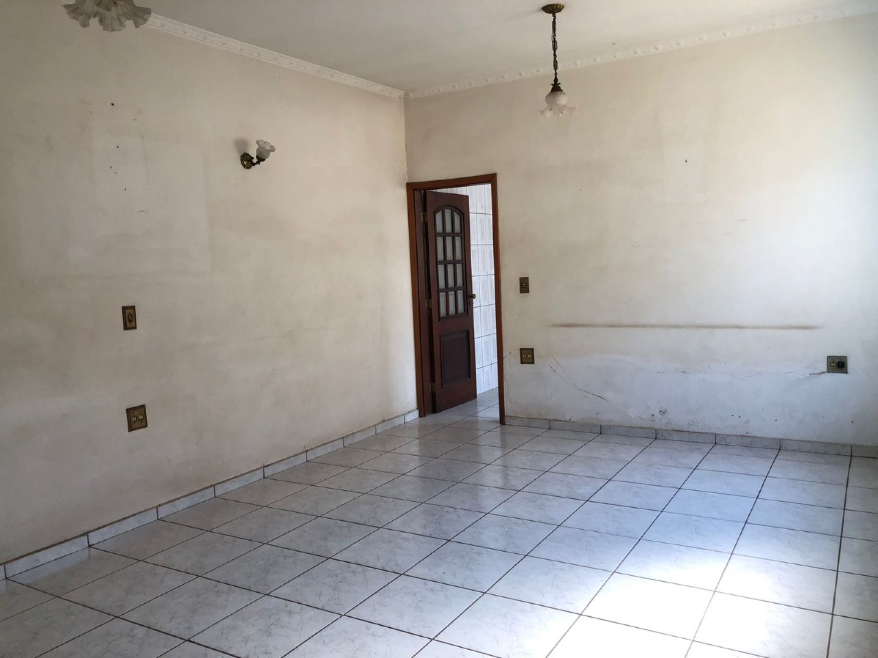 Casa para comprar, 2 quartos, 2 vagas, no bairro Cidade Alta em Piracicaba - SP