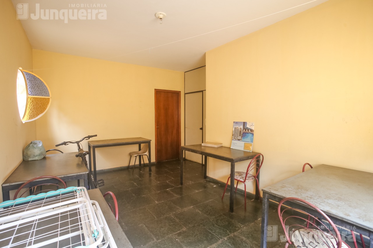 Casa à venda, 10 quartos, 8 suítes, no bairro Vila Verde em Piracicaba - SP