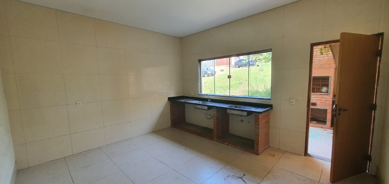 Salão para alugar, 20 vagas, no bairro Bom Jardim em Rio das Pedras - SP