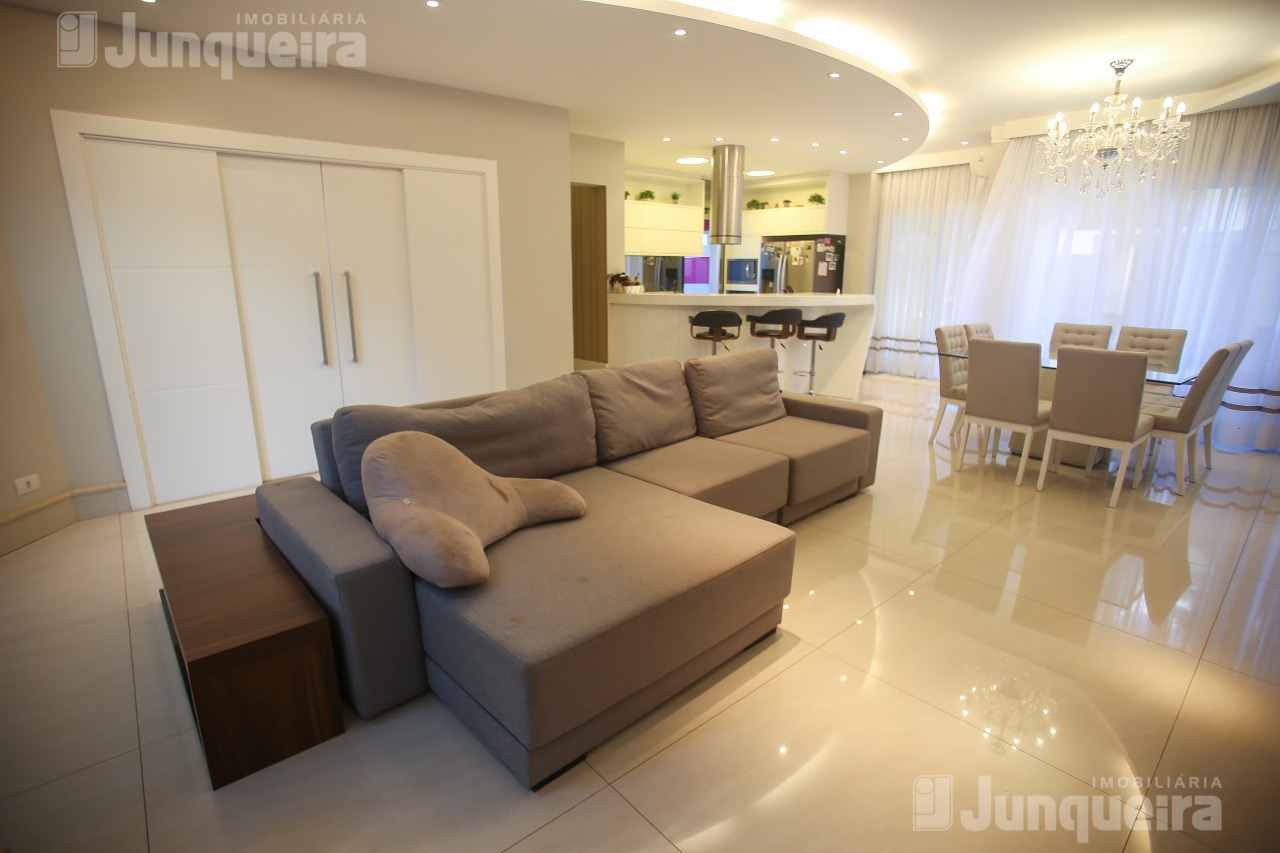 Casa em Condomínio à venda no Villa D'Aquila, 3 quartos, sendo 1 suíte, 4 vagas, no bairro Santa Rosa em Piracicaba - SP
