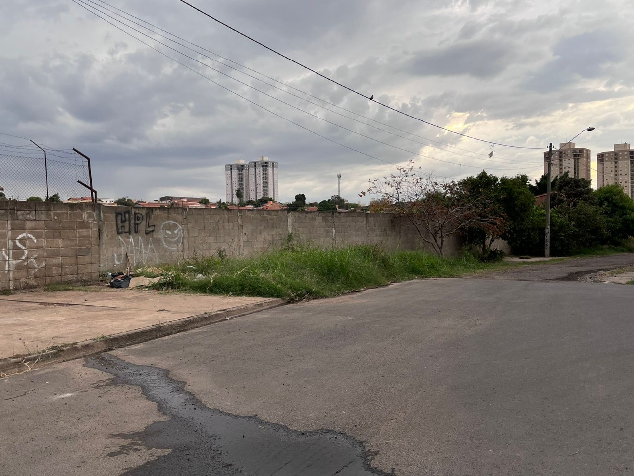 Terreno à venda, no bairro Paulicéia em Piracicaba - SP
