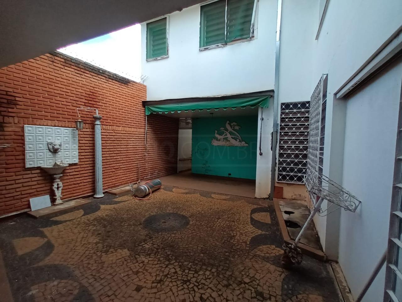 Casa Comercial à venda, 3 quartos, sendo 1 suíte, no bairro Centro em Piracicaba - SP