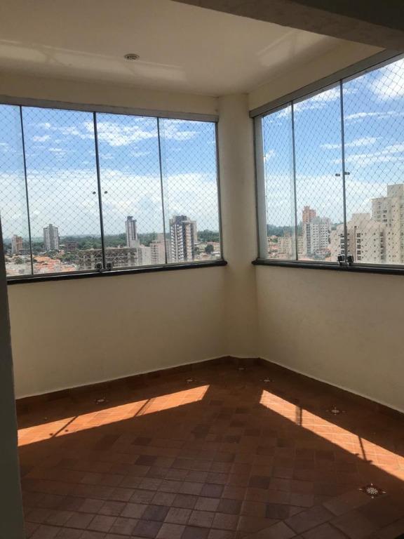 Apartamento à venda no Edifício Atlanta, 3 quartos, sendo 1 suíte, 3 vagas, no bairro Alto em Piracicaba - SP