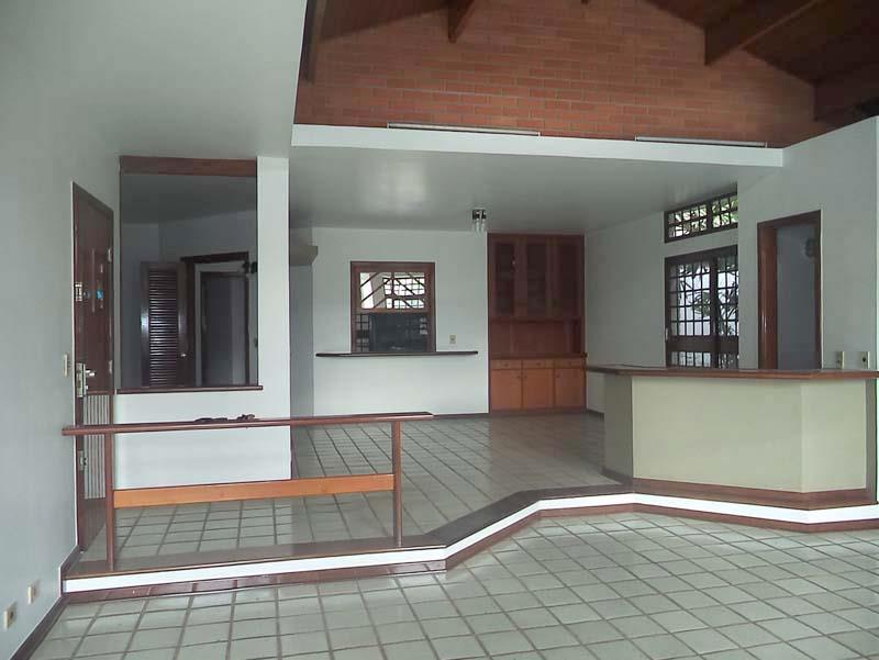 Casa para comprar, 3 quartos, 1 suíte, 2 vagas, no bairro São Dimas em Piracicaba - SP