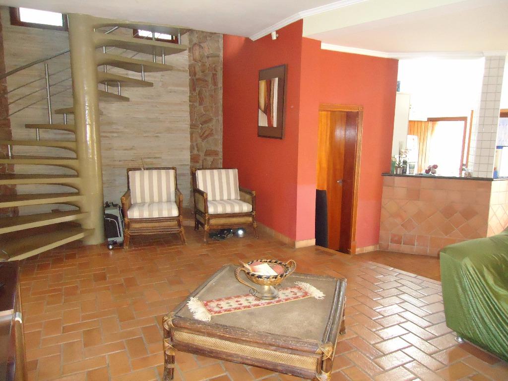 Casa à venda, 3 quartos, sendo 1 suíte, 2 vagas, no bairro Castelinho em Piracicaba - SP