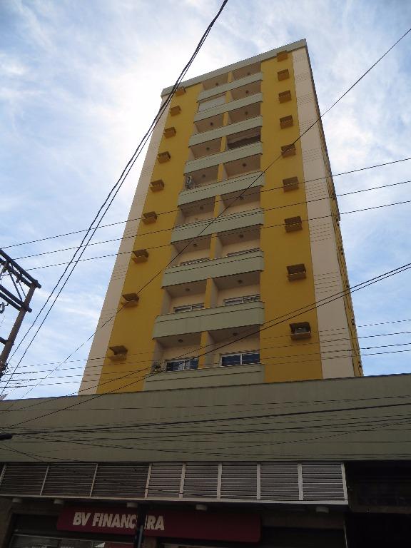 Apartamento à venda no Edifício França, 1 quarto, 1 vaga, no bairro Centro em Piracicaba - SP