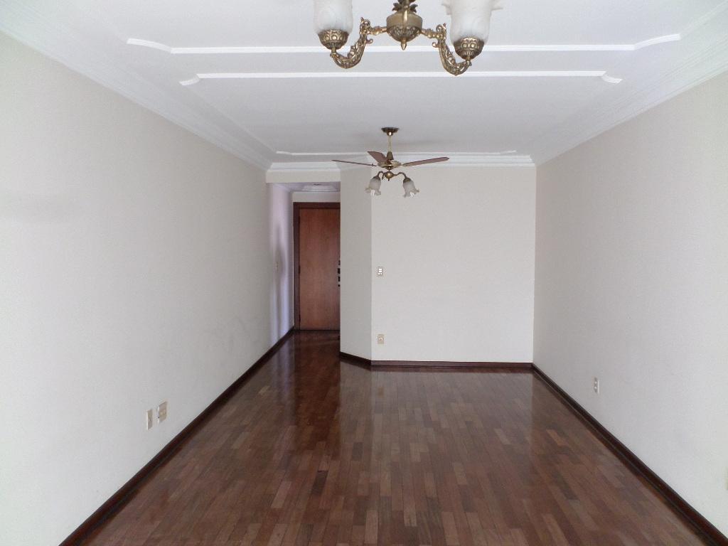 Apartamento à venda no Edificio Flavia, 3 quartos, sendo 1 suíte, 1 vaga, no bairro Centro em Piracicaba - SP