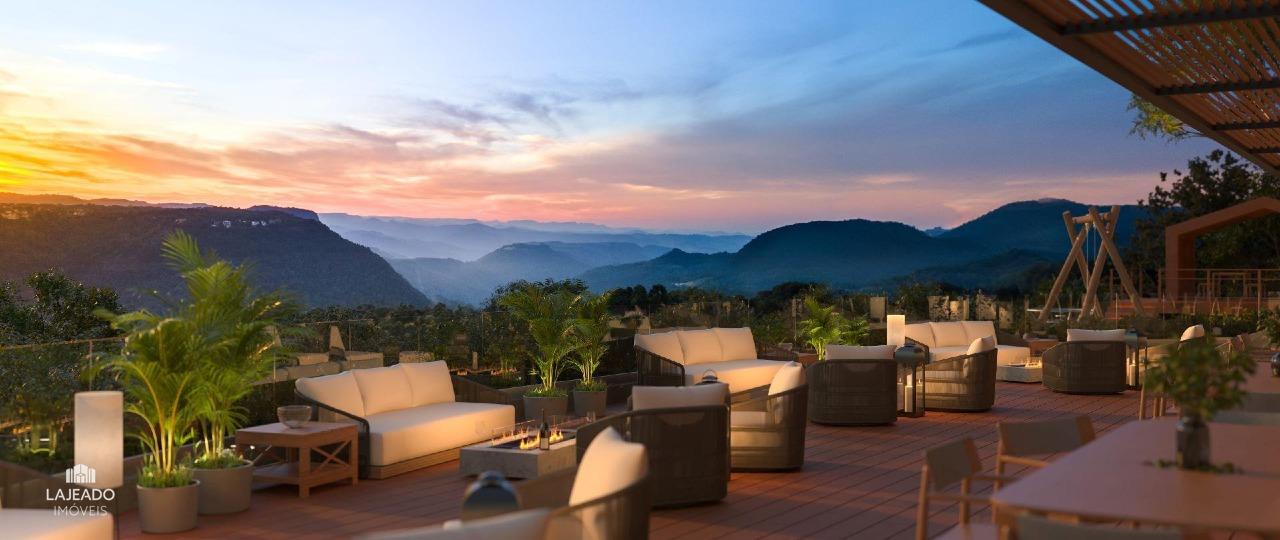 Prédio à venda no Avenida das Hortências: 