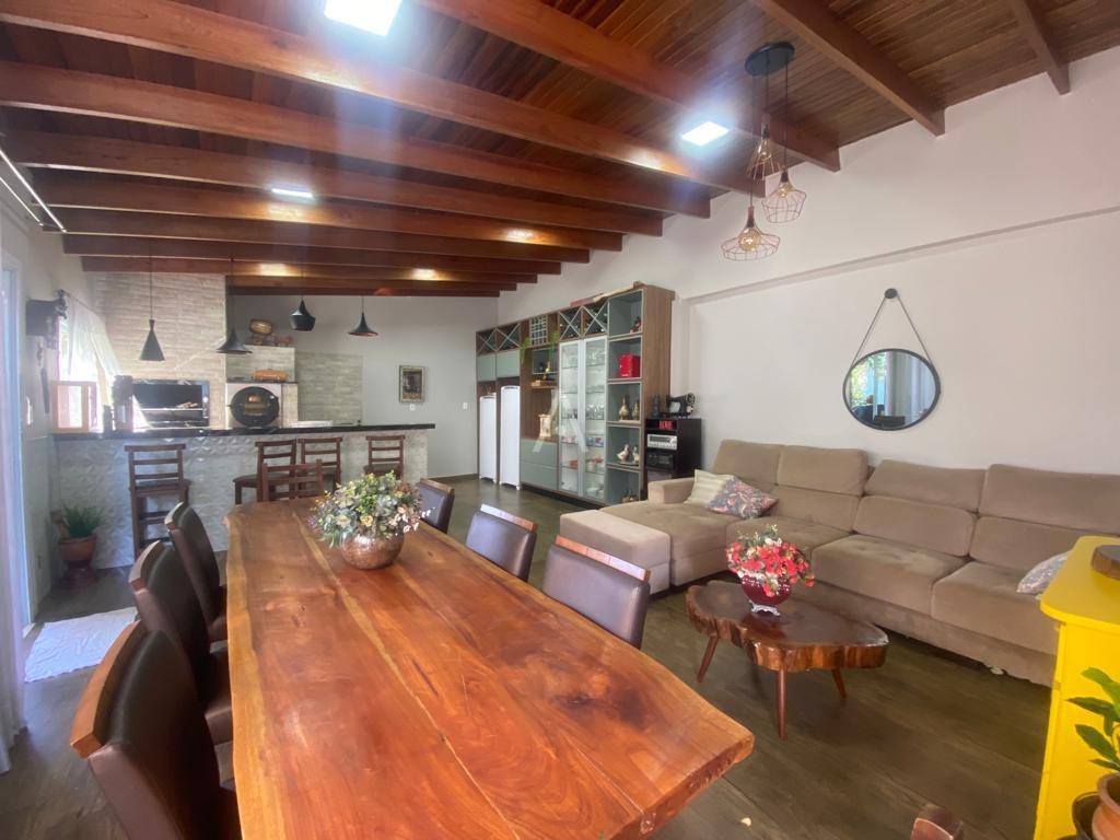 Casa Residencial para à venda no Bairro UNIVERSITARIO em CASCAVEL: ESPAÇO GOURMET