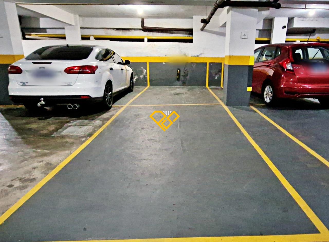 Apartamento à venda no Boqueirão: Garagem