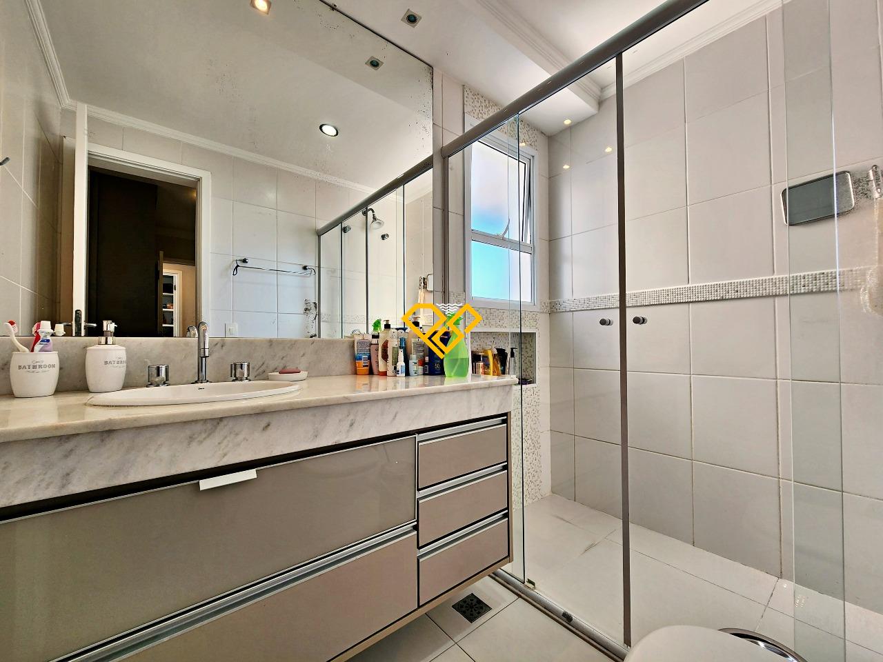 Apartamento à venda no Ponta da Praia: Wc suíte