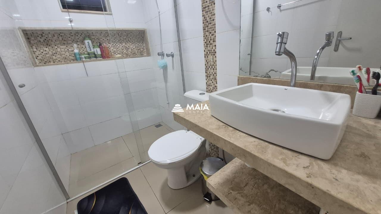 Casa de Condomínio à venda no Portal Beija Flor: 