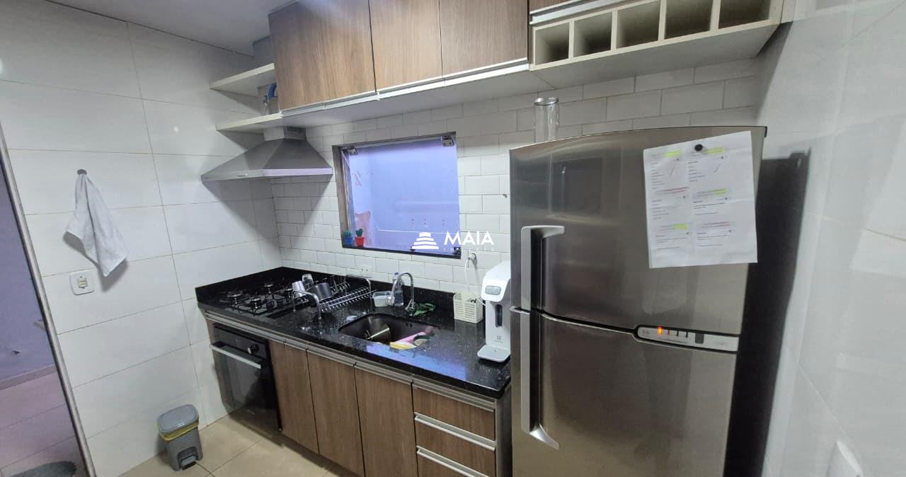 Casa de Condomínio à venda no Portal Beija Flor: 