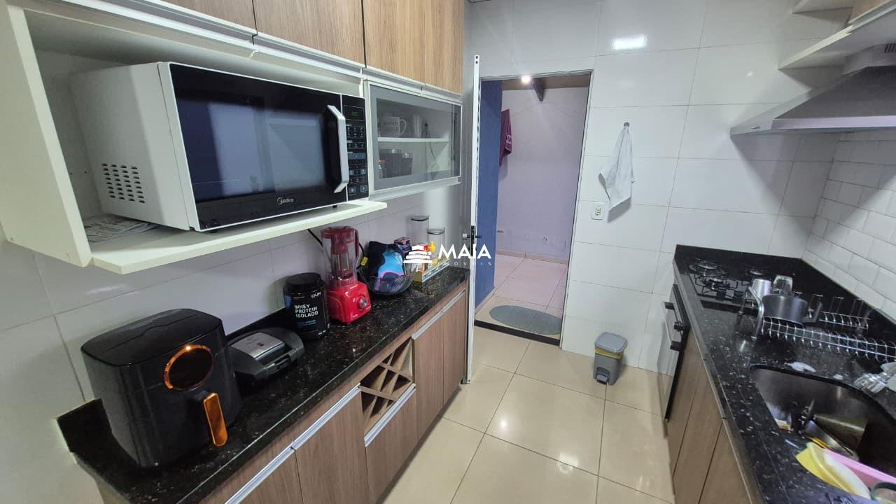 Casa de Condomínio à venda no Portal Beija Flor: 