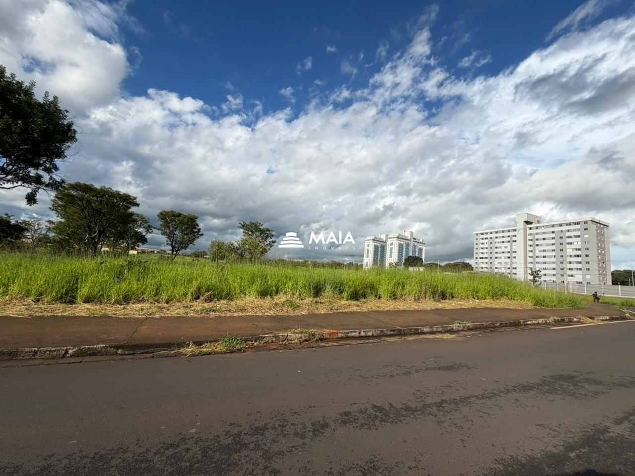 ÁREA PARA BTS ou parceria na Av Mei Mei 