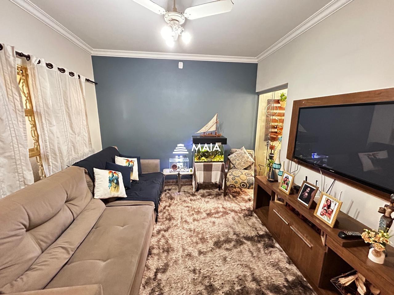 Casa à venda no Vila Militar: 