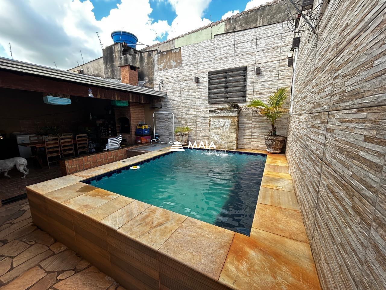 Casa à venda no Vila Militar: 