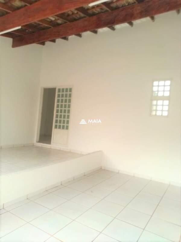 Casa para aluguel no Frei Eugênio: 