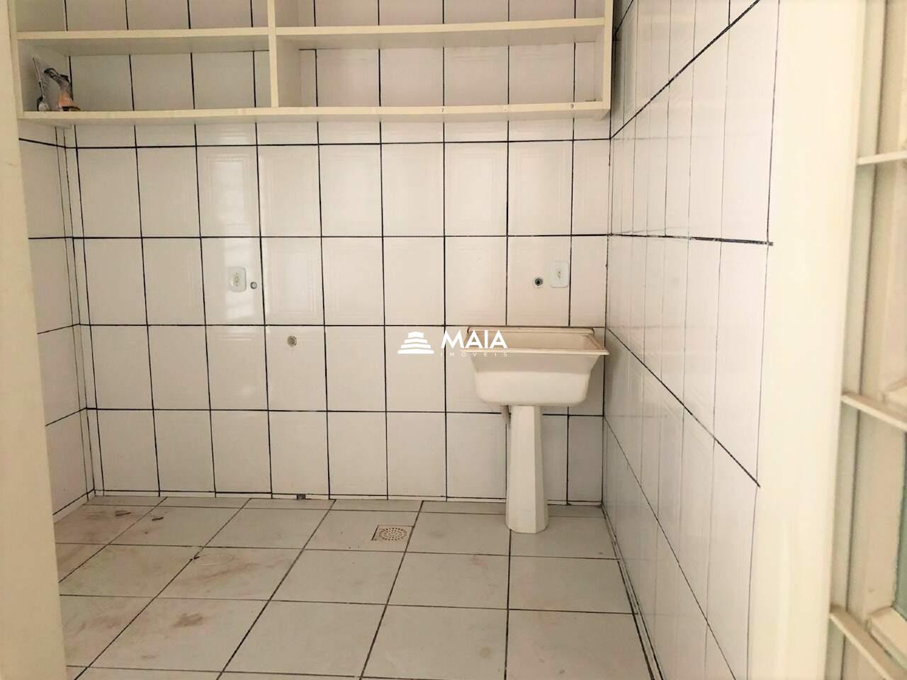 Casa para aluguel no Frei Eugênio: 