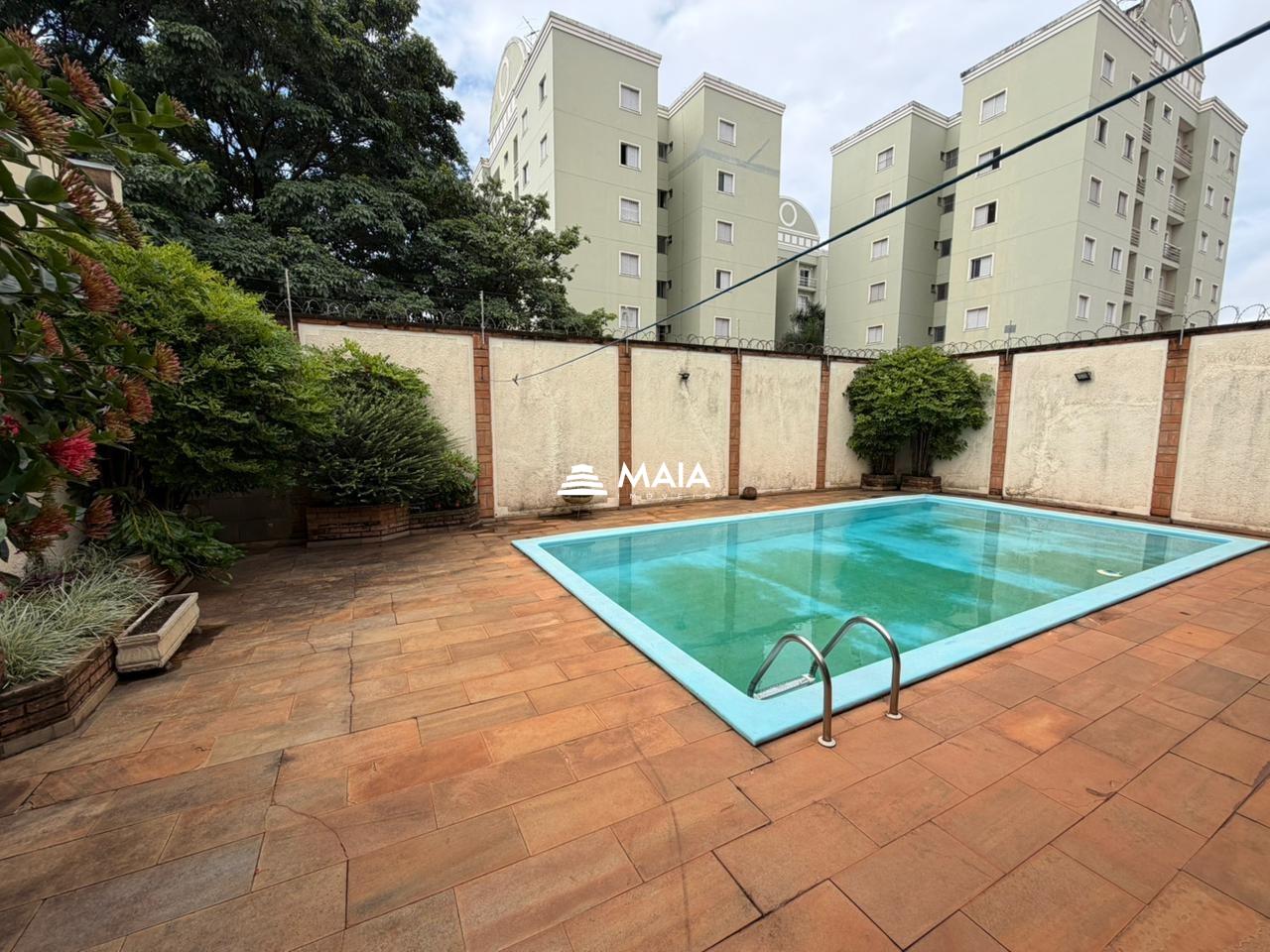 Casa à venda no Centro: 