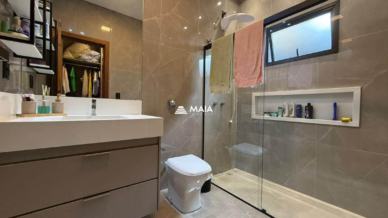 Casa de Condomínio à venda no Estância dos Ipês: 