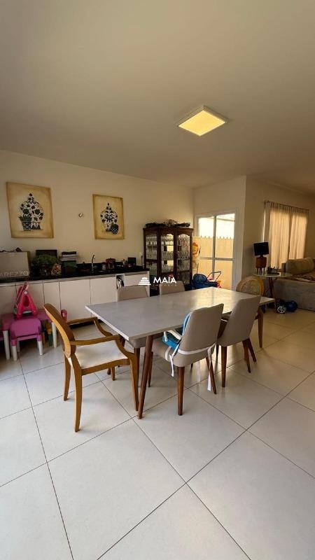 Casa de Condomínio à venda no Ayat, Club Residence: 