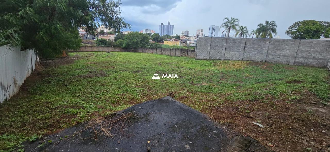 Terreno/Área à venda no Fabrício: 