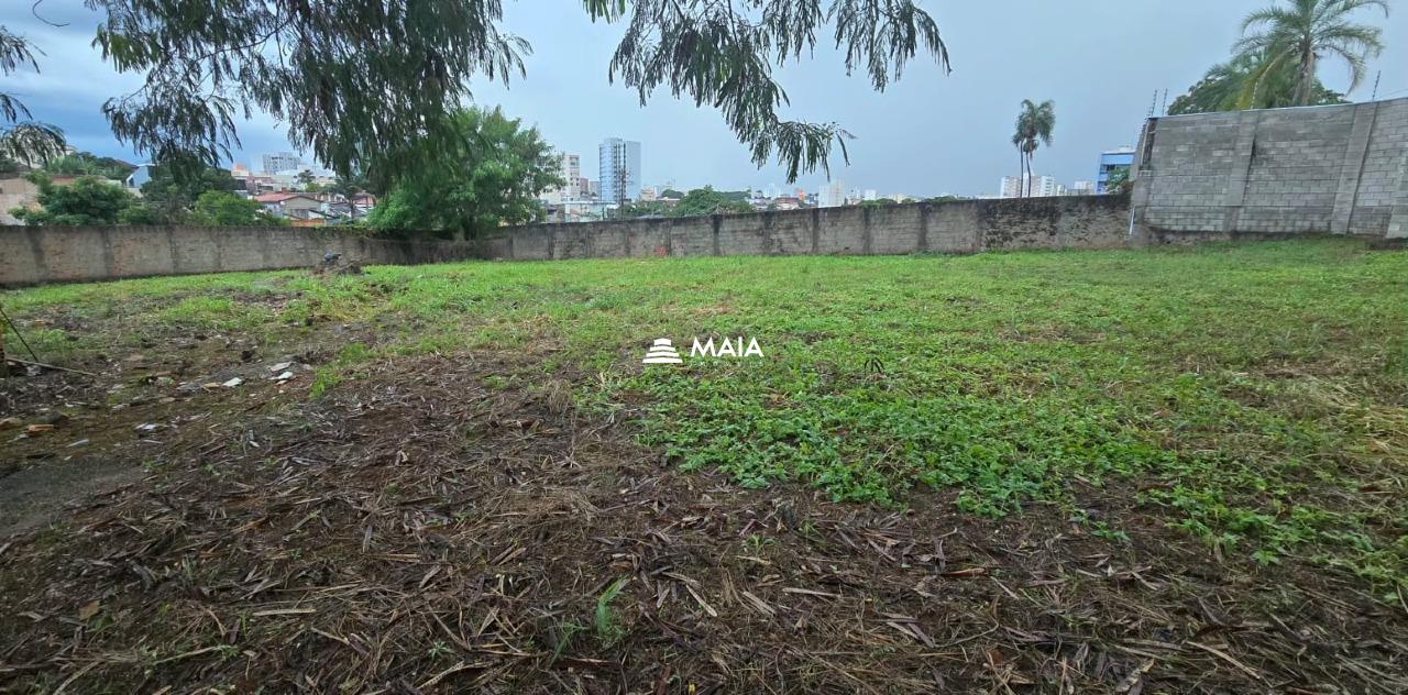 Terreno/Área à venda no Fabrício: 