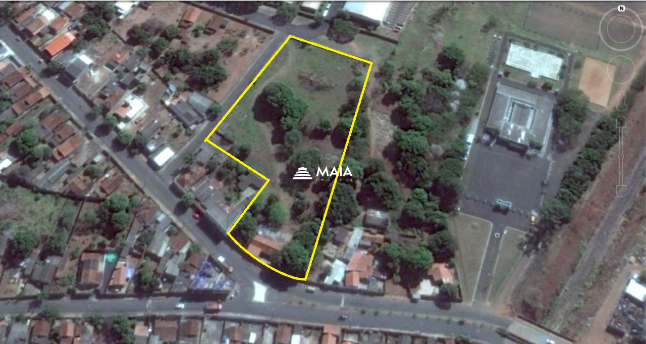 Terreno/Área à venda no Boa Vista: 