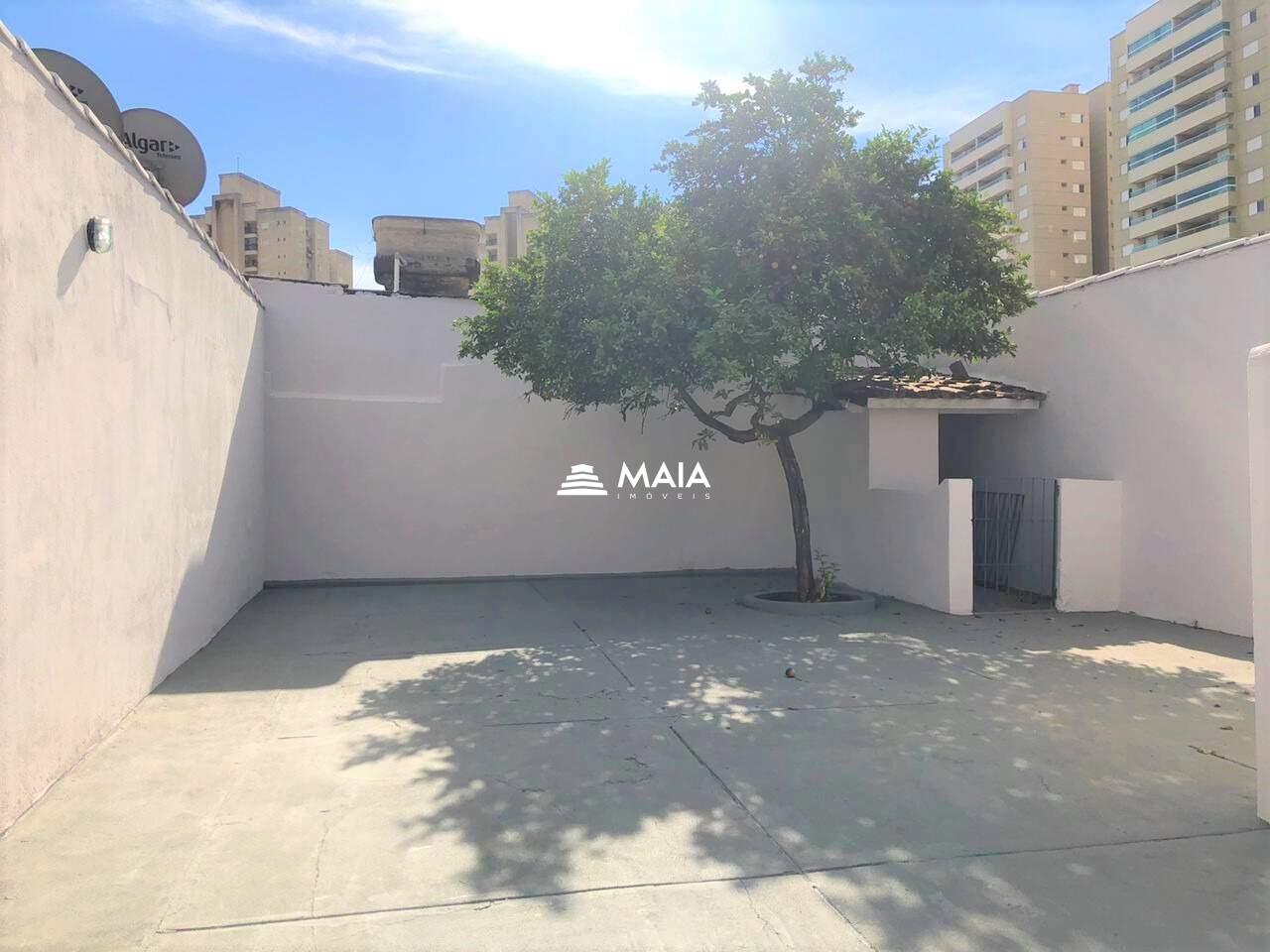 Casa à venda no Universitário: 