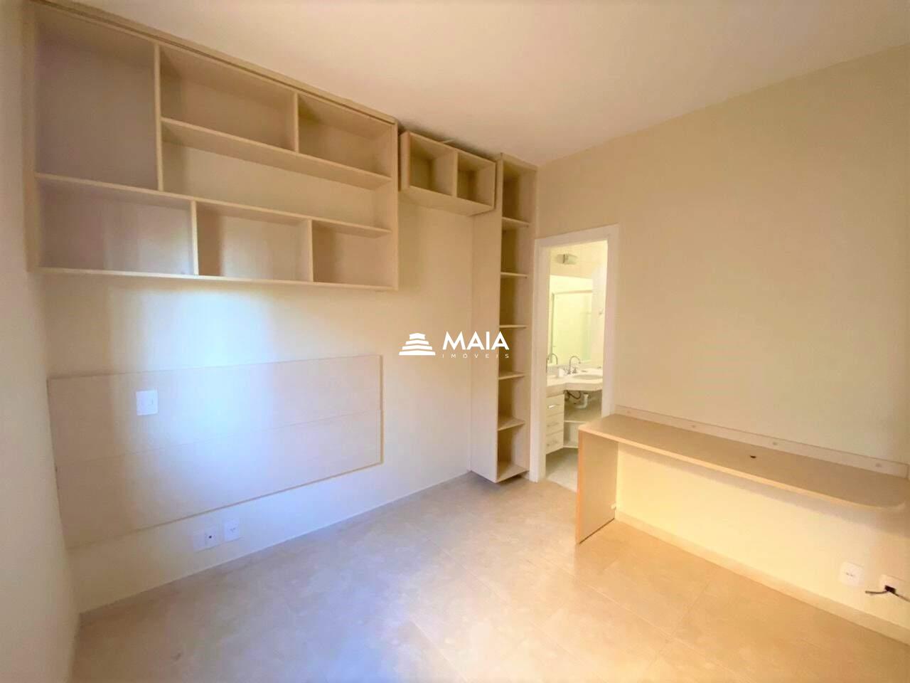 Apartamento à venda no Mercês: 