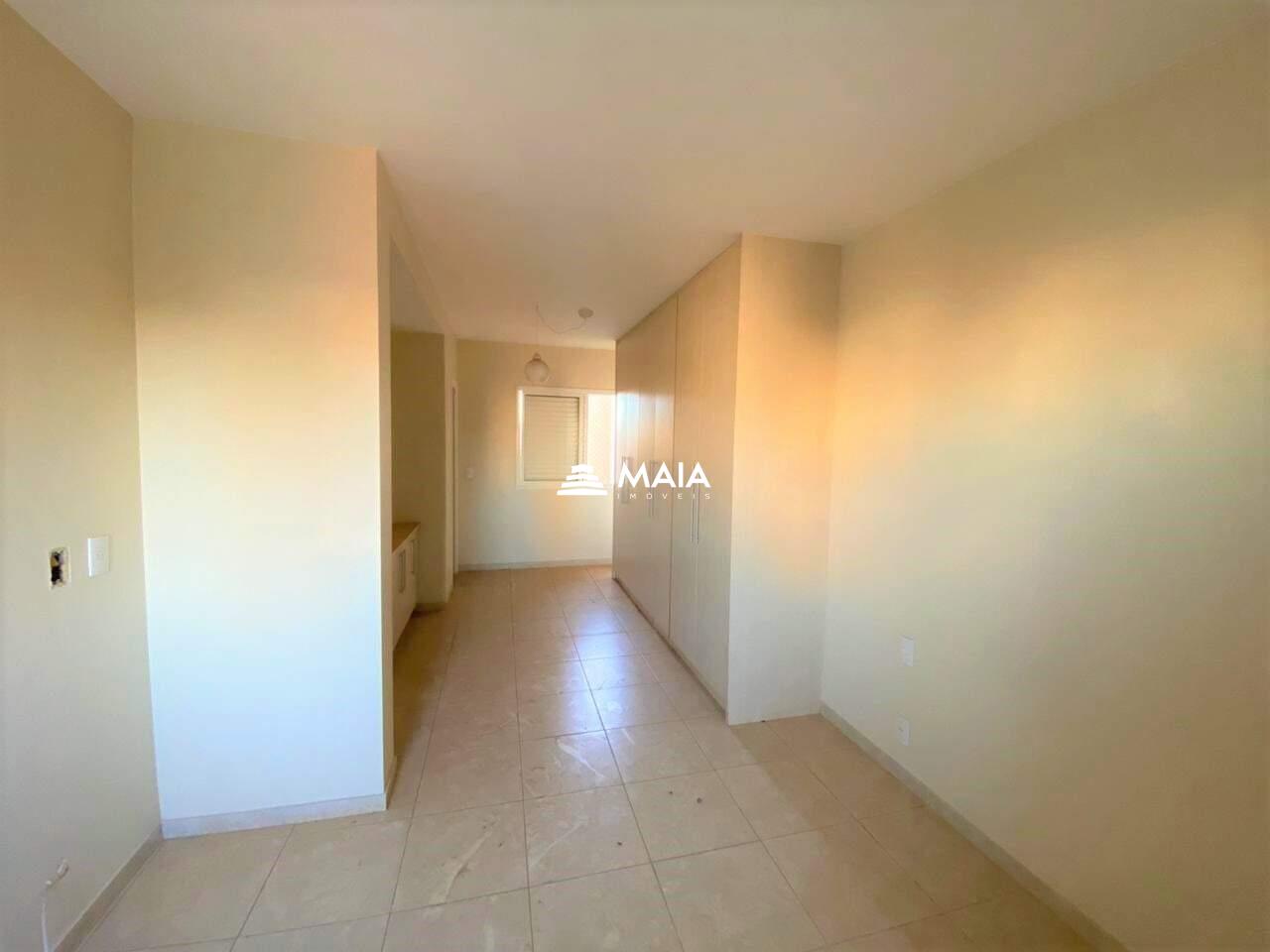 Apartamento à venda no Mercês: 