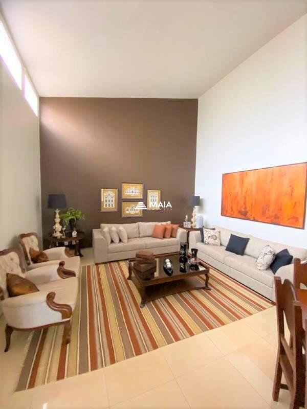 Casa à venda no Fabrício: 