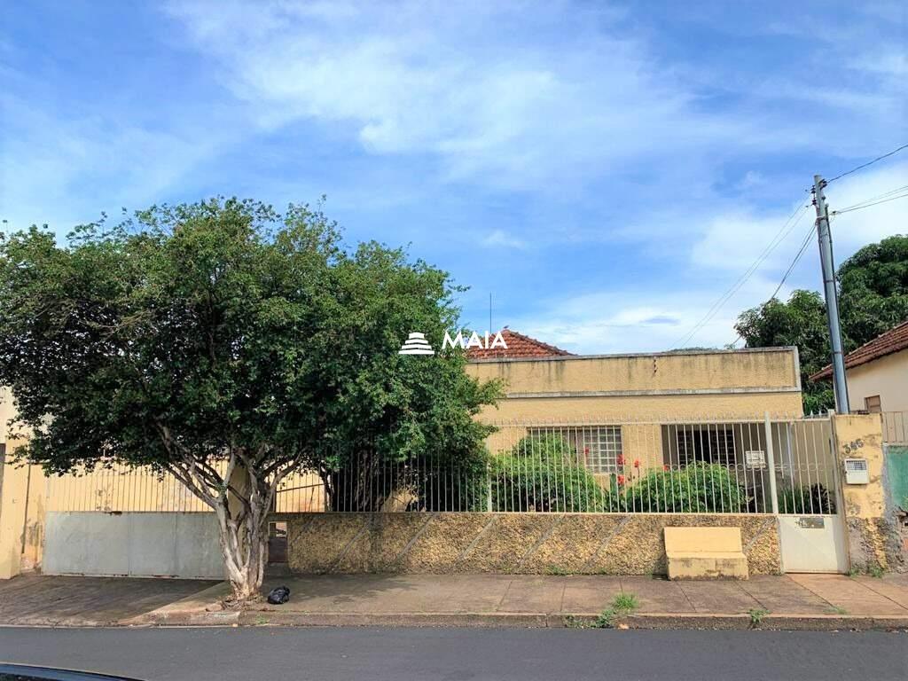 Terreno/Área à venda no Santa Maria: 