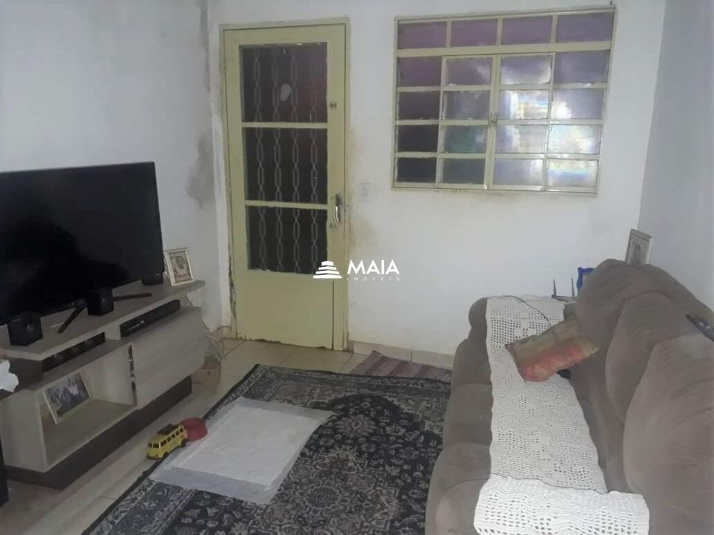 Terreno/Área à venda no São Benedito: 