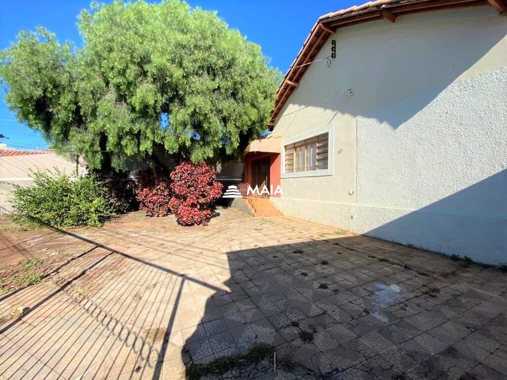 Terreno/Área à venda no Santa Maria: 