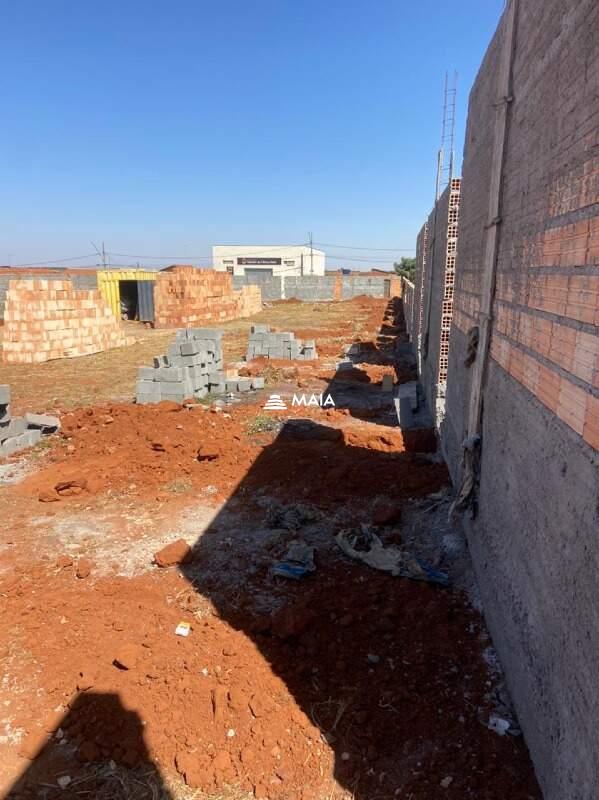 Terreno à venda no bairro Jardim Itália