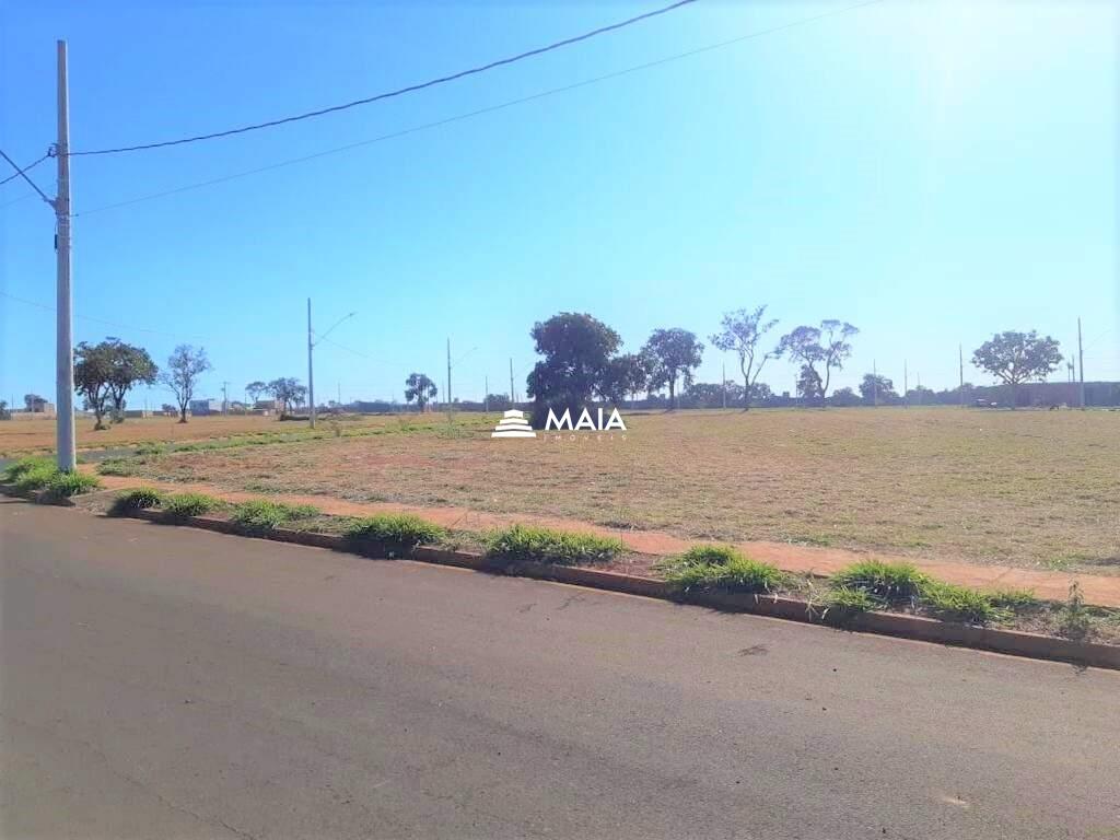 Terreno/Área à venda no Parque das Laranjeiras: 