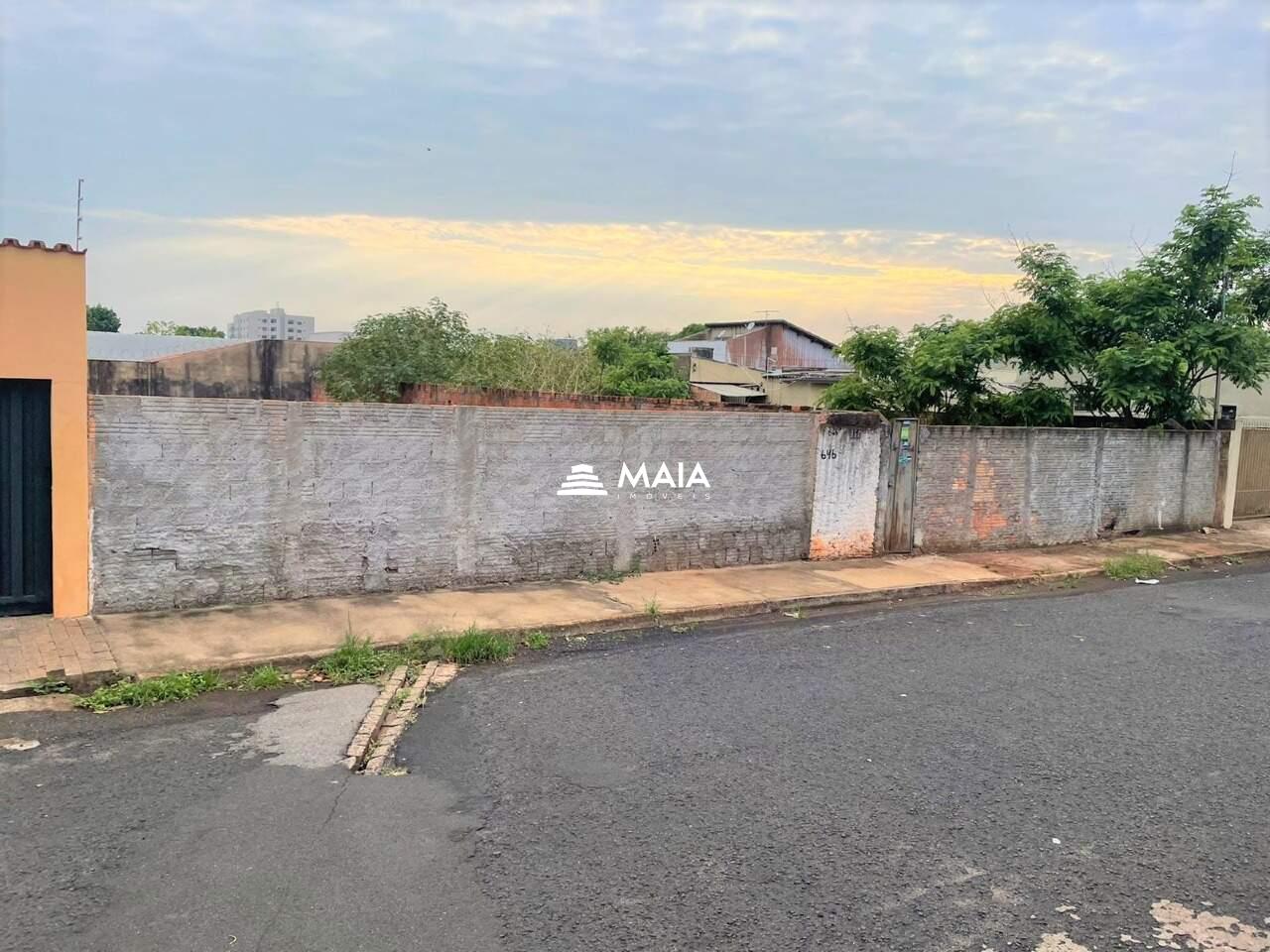 Terreno à venda no bairro Santa Maria 
