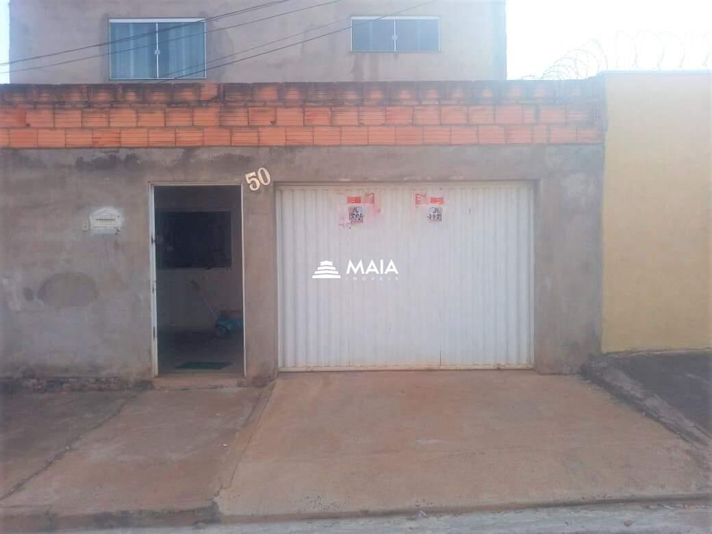 Casa à venda no bairro Beija Flor II